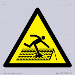 WV11946: W036 Warning: Fragile roof