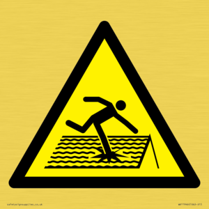 WV11946: W036 Warning: Fragile roof