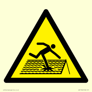 WV11946: W036 Warning: Fragile roof