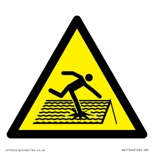WV11946: W036 Warning: Fragile roof