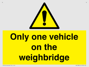 WV13382: Only one vehicle on weighbridge