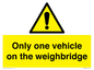 WV13382: Only one vehicle on weighbridge