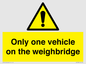 WV13382: Only one vehicle on weighbridge