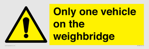 WV13382: Only one vehicle on weighbridge