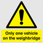 WV13382: Only one vehicle on weighbridge