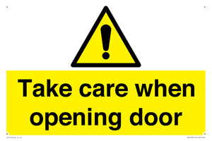 WV16781: Take care when opening door