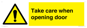 WV16781: Take care when opening door