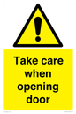 WV16781: Take care when opening door