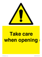 WV16781: Take care when opening door