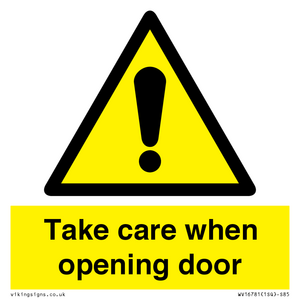 WV16781: Take care when opening door