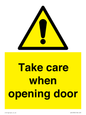 WV16785: Take care when opening door