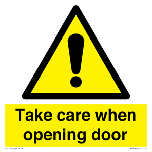 WV16785: Take care when opening door