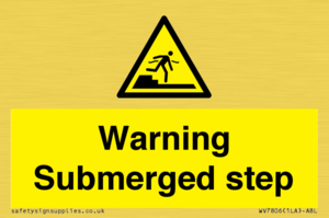 WV7806: Warning Submerged step