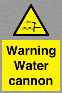 WV7811: Warning Water cannon