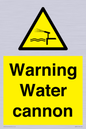WV7811: Warning Water cannon