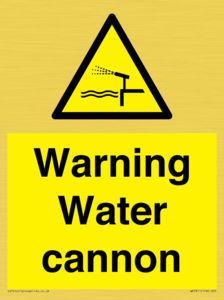 WV7811: Warning Water cannon