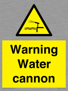 WV7811: Warning Water cannon