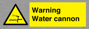 WV7811: Warning Water cannon